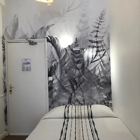 Cresp Hotel Nice