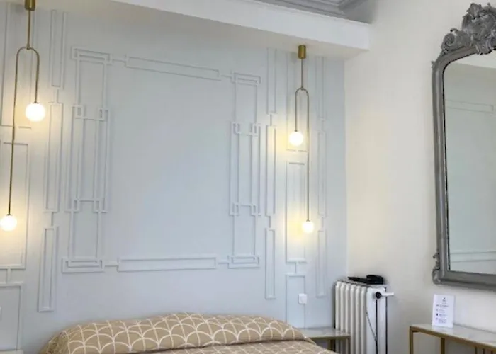 크레스프 2* 니스