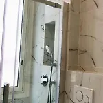 Отель Cresp 2*