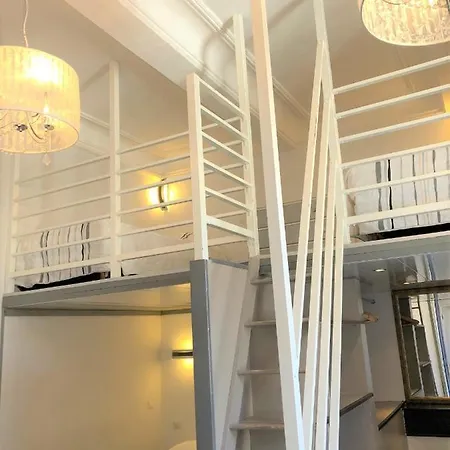 クレスプ ホテル