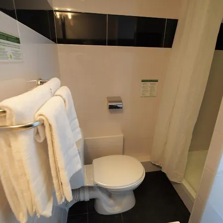 ホテル クレスプ ニース